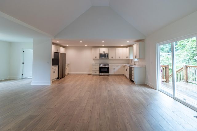 9112 Villagewood Drive, Harrison, TN 37341