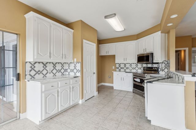 9434 Abbey Road, Irving, TX 75063