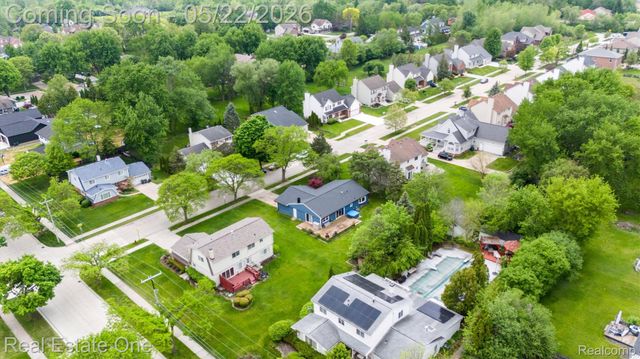 489 Evaline Drive, Troy, MI 48085