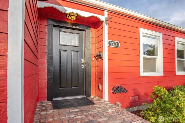 1314 S 12th Street, Mount Vernon, WA 98274