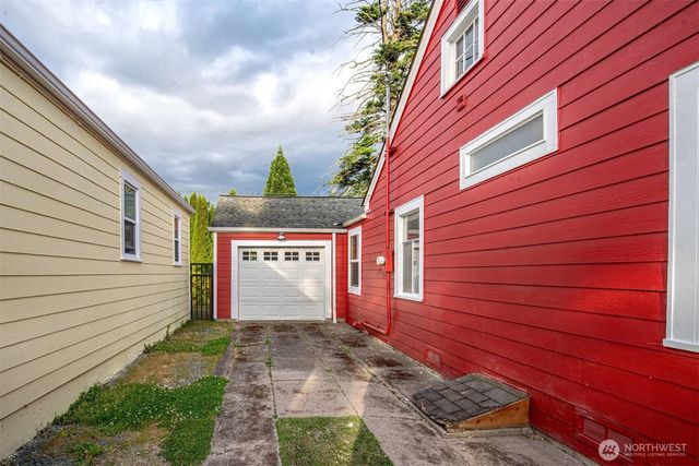 1314 S 12th Street, Mount Vernon, WA 98274