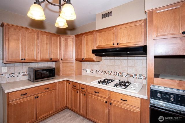 1314 S 12th Street, Mount Vernon, WA 98274