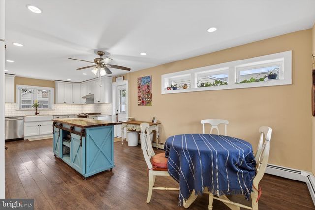 1426 ASHTON ROAD, Havertown, PA 19083