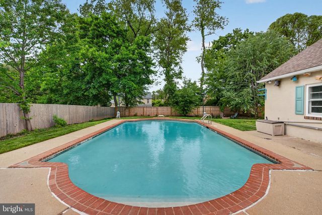 1426 ASHTON ROAD, Havertown, PA 19083