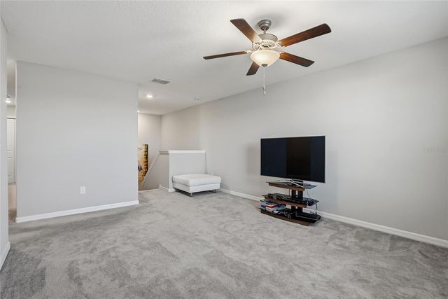 5431 AMARYLLIS GARDEN STREET, Ruskin, FL 33570