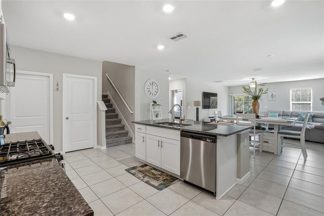 5431 AMARYLLIS GARDEN STREET, Ruskin, FL 33570