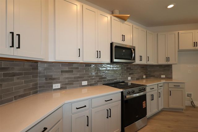 31406 PENDLETON LANDING CIRCLE, Wesley Chapel, FL 33545