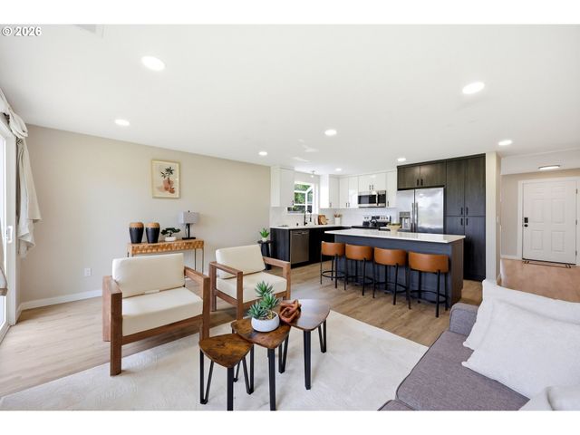 16002 Ne 47TH St, Vancouver, WA 98682