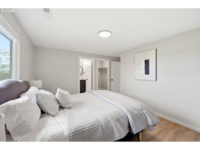 16002 Ne 47TH St, Vancouver, WA 98682