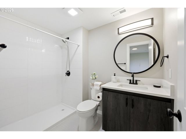 16002 Ne 47TH St, Vancouver, WA 98682