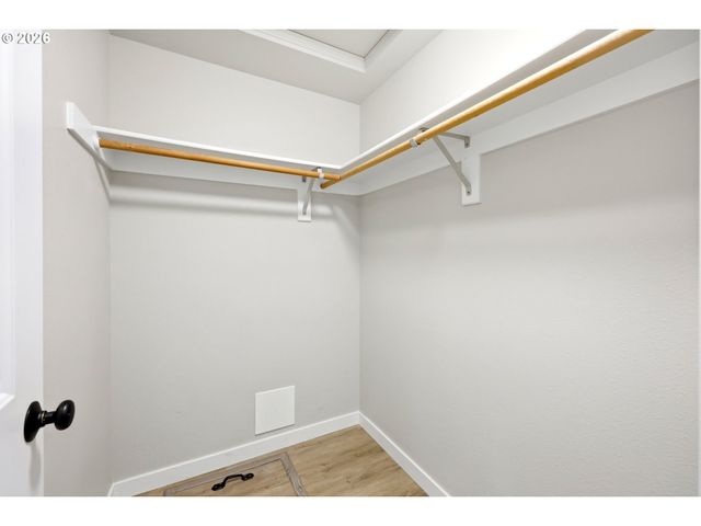 16002 Ne 47TH St, Vancouver, WA 98682