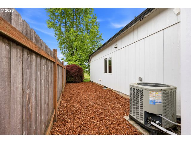 16002 Ne 47TH St, Vancouver, WA 98682