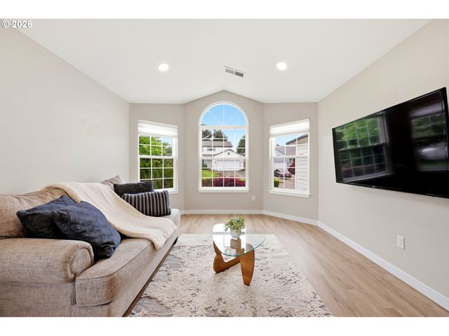 16002 Ne 47TH St, Vancouver, WA 98682