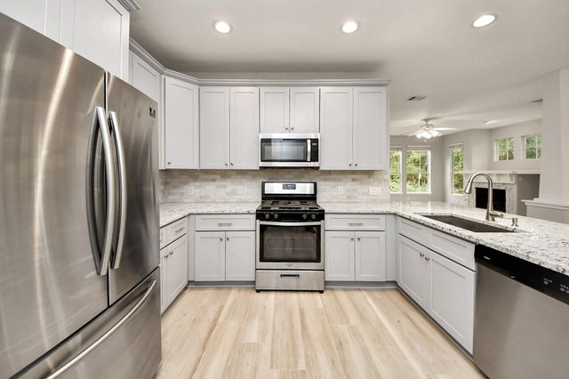 66 Scarlet Woods Court, The Woodlands, TX 77380