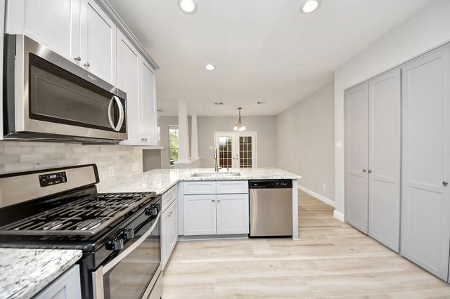 66 Scarlet Woods Court, The Woodlands, TX 77380