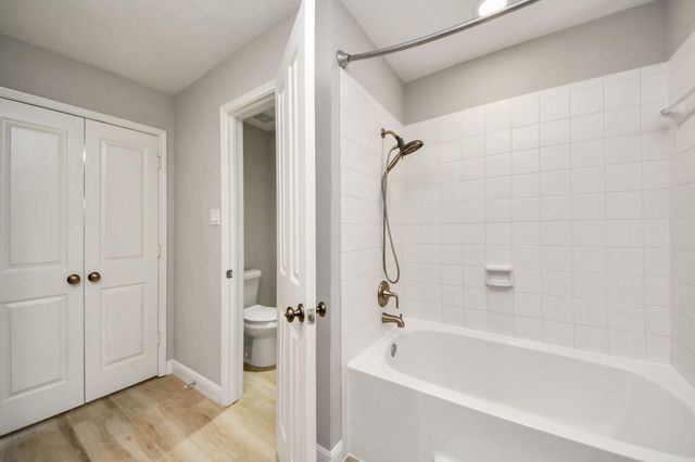 66 Scarlet Woods Court, The Woodlands, TX 77380