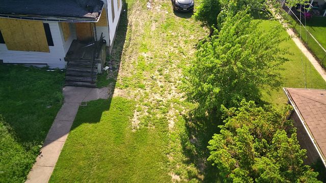 7736 S Indiana Avenue, Chicago, IL 60619