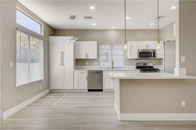 419 Viewmont Drive, Henderson, NV 89015