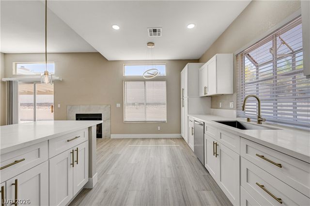 419 Viewmont Drive, Henderson, NV 89015