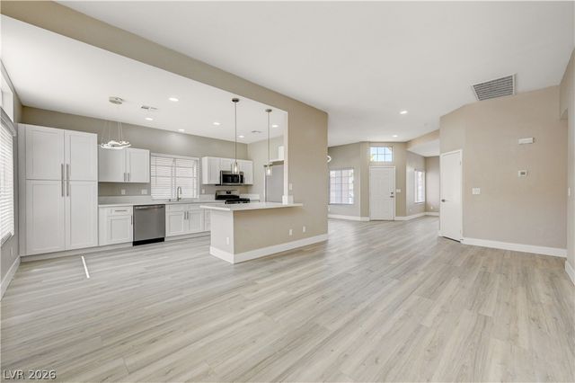 419 Viewmont Drive, Henderson, NV 89015
