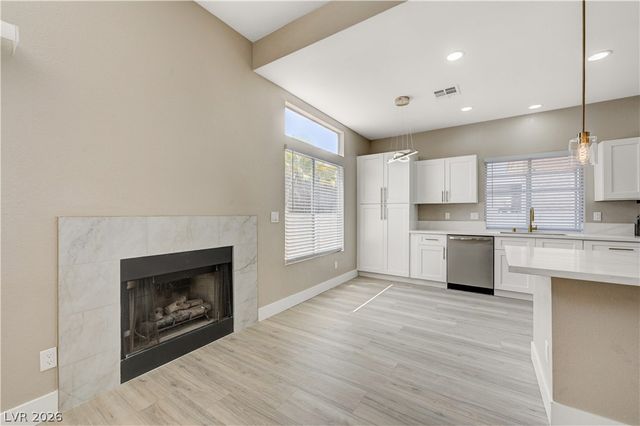 419 Viewmont Drive, Henderson, NV 89015