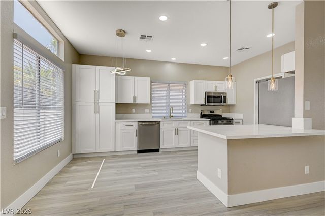 419 Viewmont Drive, Henderson, NV 89015