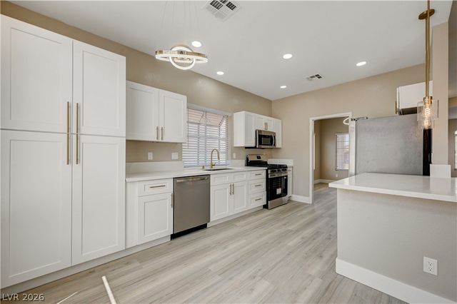 419 Viewmont Drive, Henderson, NV 89015