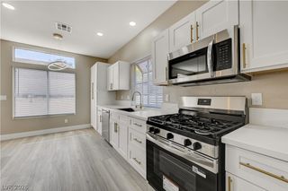 419 Viewmont Drive, Henderson, NV 89015