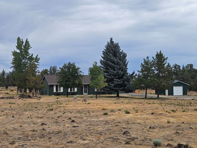 4477 NE Walnut Avenue, Redmond, OR 97756