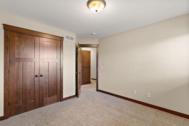19820 Itea Avenue, Lakeville, MN 55044