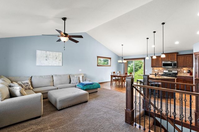19820 Itea Avenue, Lakeville, MN 55044