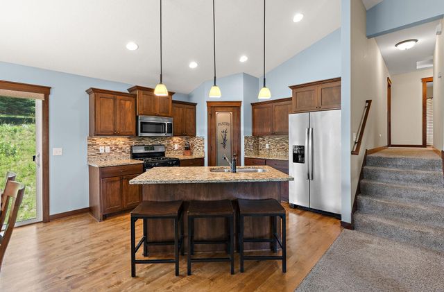 19820 Itea Avenue, Lakeville, MN 55044
