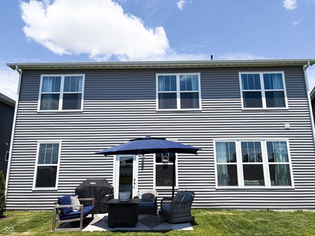 6799 Seattle Slew Drive, Whitestown, IN 46075