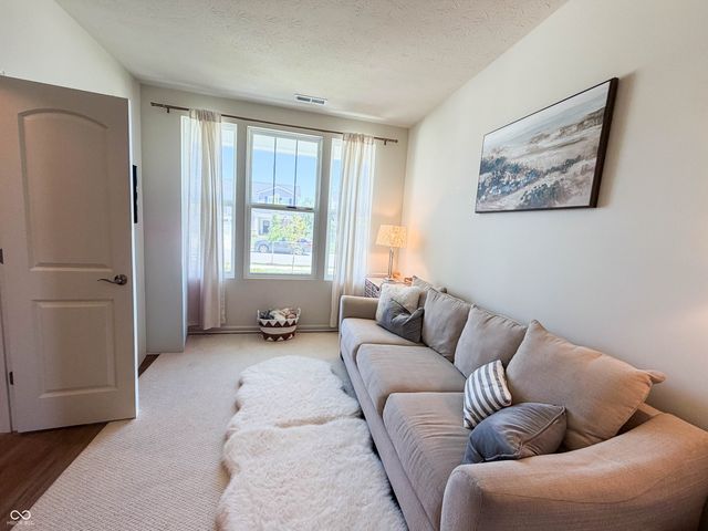 6799 Seattle Slew Drive, Whitestown, IN 46075