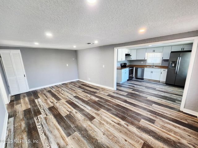 3238 TOWNSEND Boulevard, Jacksonville, FL 32277