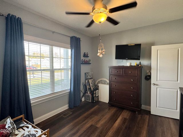 138 Cold Harbor Ct, Mt Washington, KY 40047