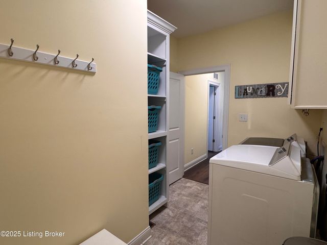 138 Cold Harbor Ct, Mt Washington, KY 40047