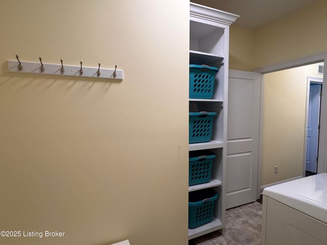 138 Cold Harbor Ct, Mt Washington, KY 40047