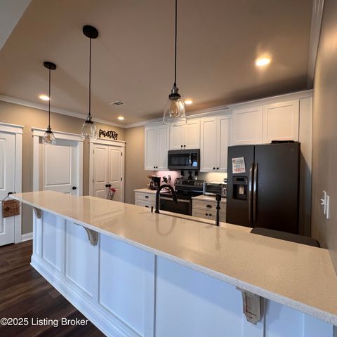 138 Cold Harbor Ct, Mt Washington, KY 40047