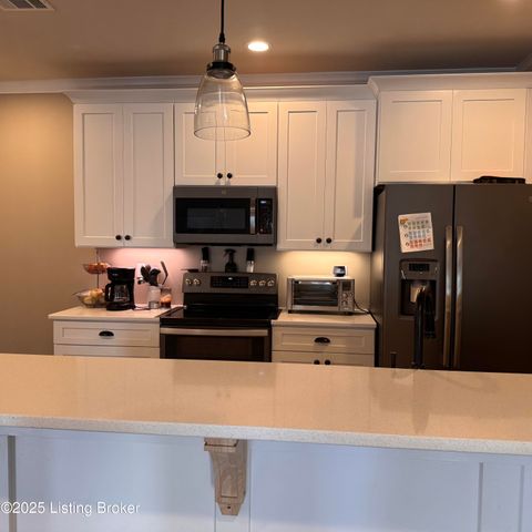 138 Cold Harbor Ct, Mt Washington, KY 40047