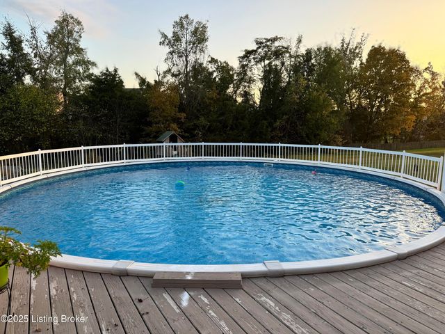 138 Cold Harbor Ct, Mt Washington, KY 40047