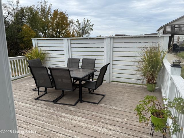 138 Cold Harbor Ct, Mt Washington, KY 40047