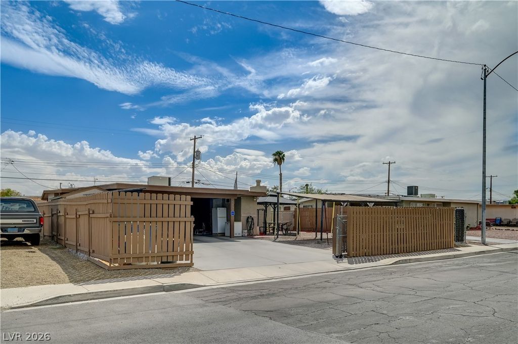 5093 Sun Valley Drive, Las Vegas, NV 89122 — photo 2