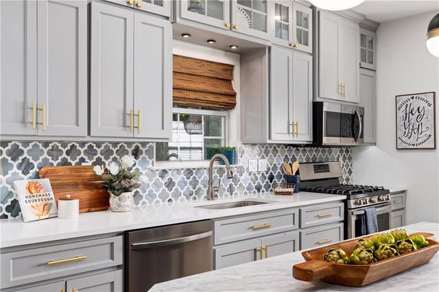 2105 Brookridge Terrace, Alpharetta, GA 30004