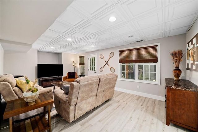 2105 Brookridge Terrace, Alpharetta, GA 30004