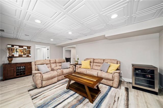 2105 Brookridge Terrace, Alpharetta, GA 30004