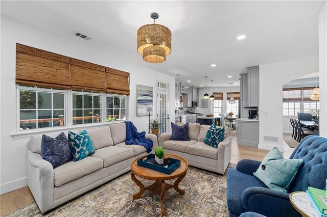 2105 Brookridge Terrace, Alpharetta, GA 30004