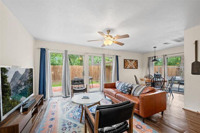 1516 E Red Cedar Circle, The Woodlands, TX 77380