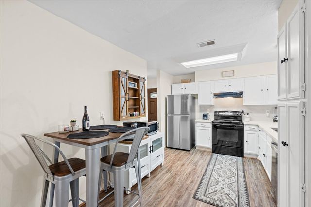 1516 E Red Cedar Circle, The Woodlands, TX 77380