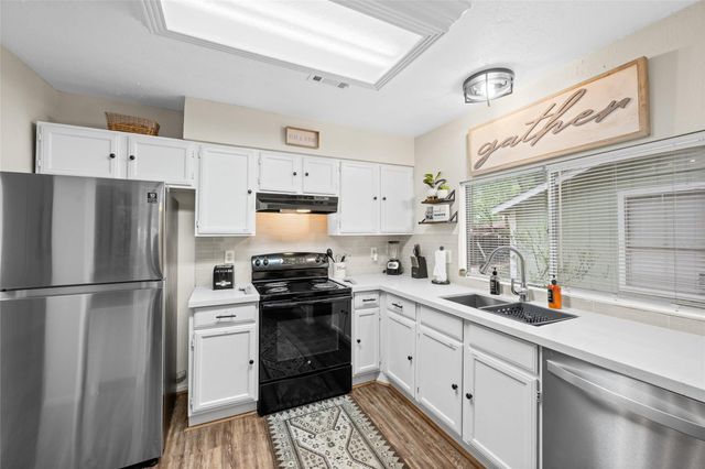 1516 E Red Cedar Circle, The Woodlands, TX 77380